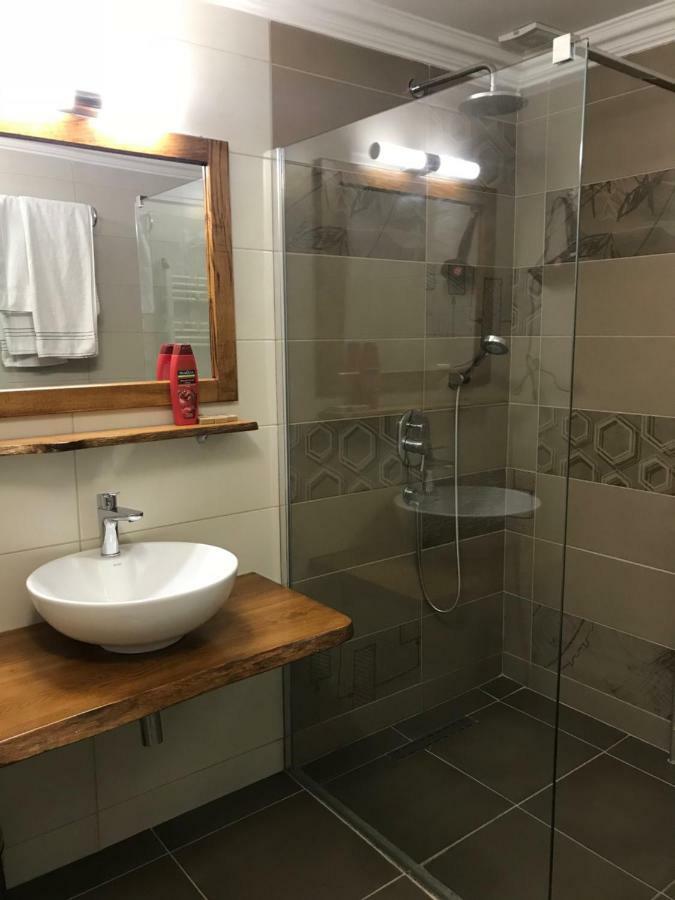Hotel Apollonia Gjakova Zewnętrze zdjęcie